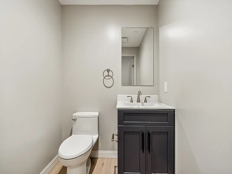 1401 Walnut — Photo 15