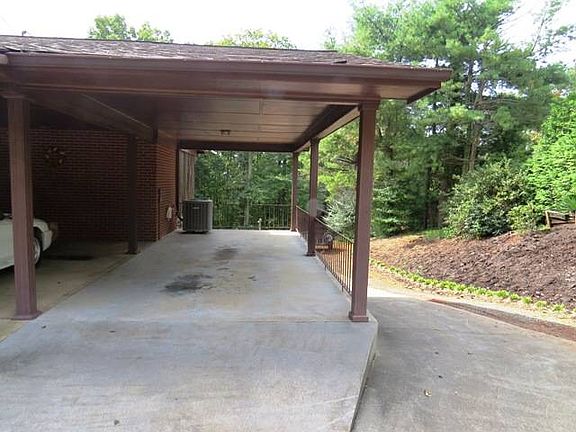 3rd image of 1091 Brentwood Dr