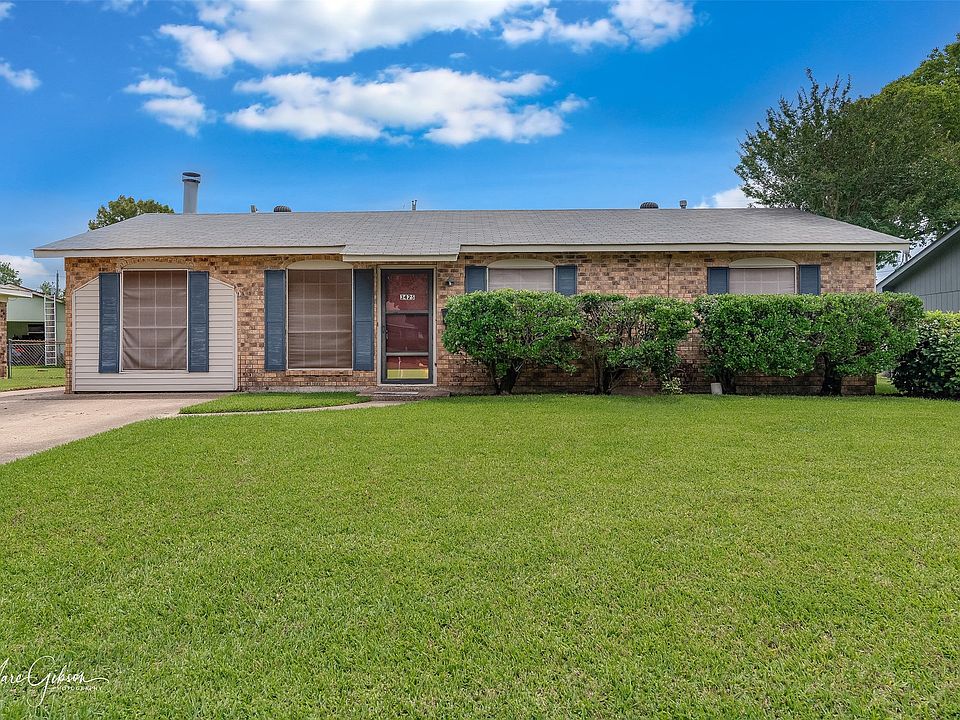 1st image of 3425 Ponderosa Dr