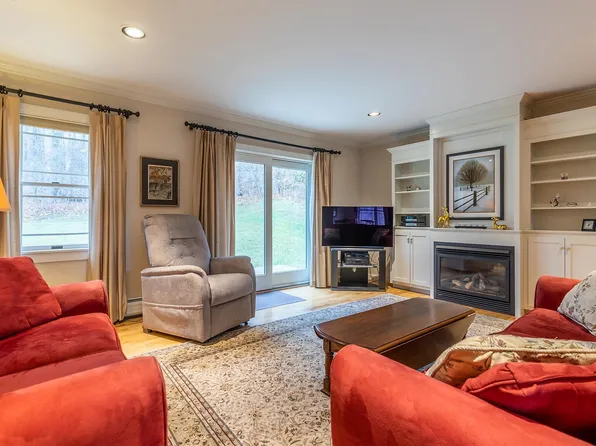 217 Hillvale Road, Manchester, VT 05255