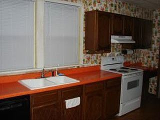 2nd image of 2909 Francis St