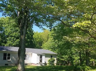 194 Woolson Rd, Oswego, NY 13126