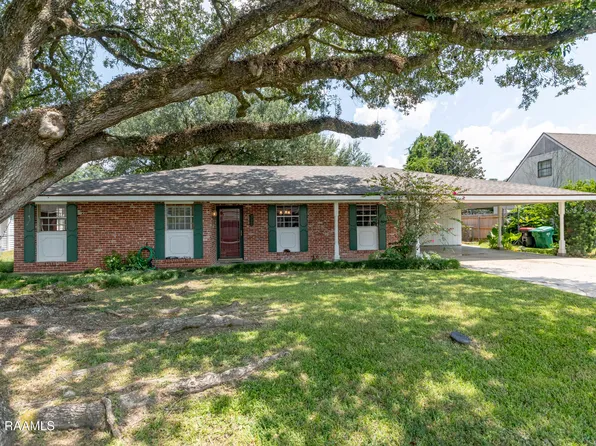 302 Martin Oaks Dr, Lafayette, LA 70501