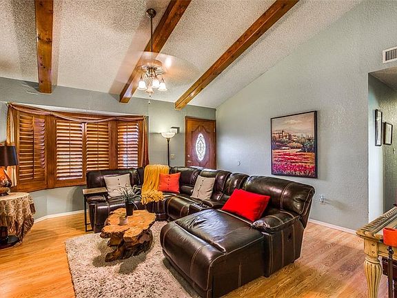 3rd image of 11704 Sierra Azul Dr