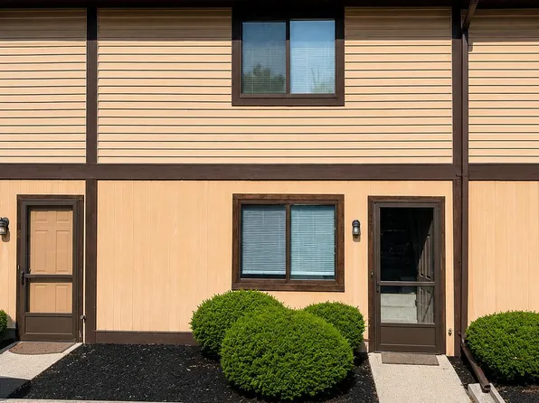 1074 Foster Ave, Hamilton, OH 45015