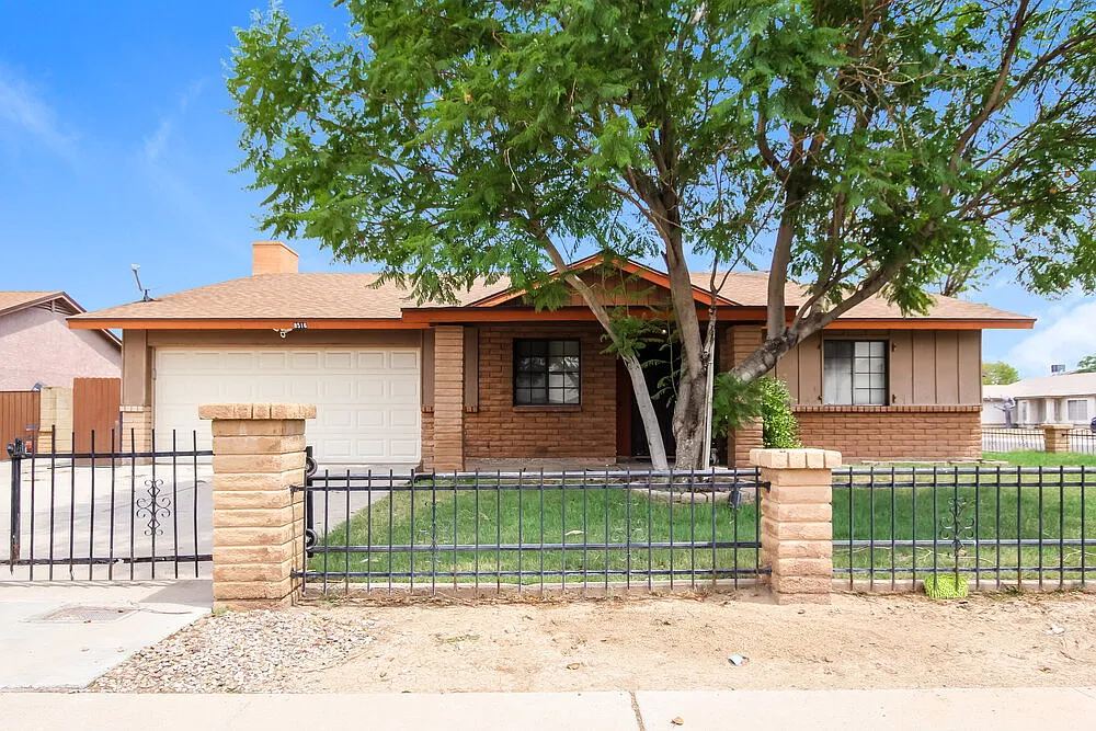 4 bed, 3.0 bath, 1834 sqft, $2,080 — Photo 1