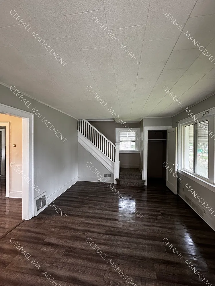 850 N Chevrolet Ave. — Photo 3