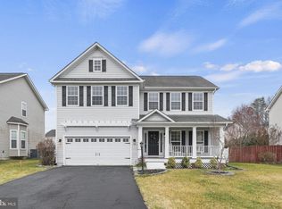 18534 Quantico Gateway Dr, Triangle, VA 22172