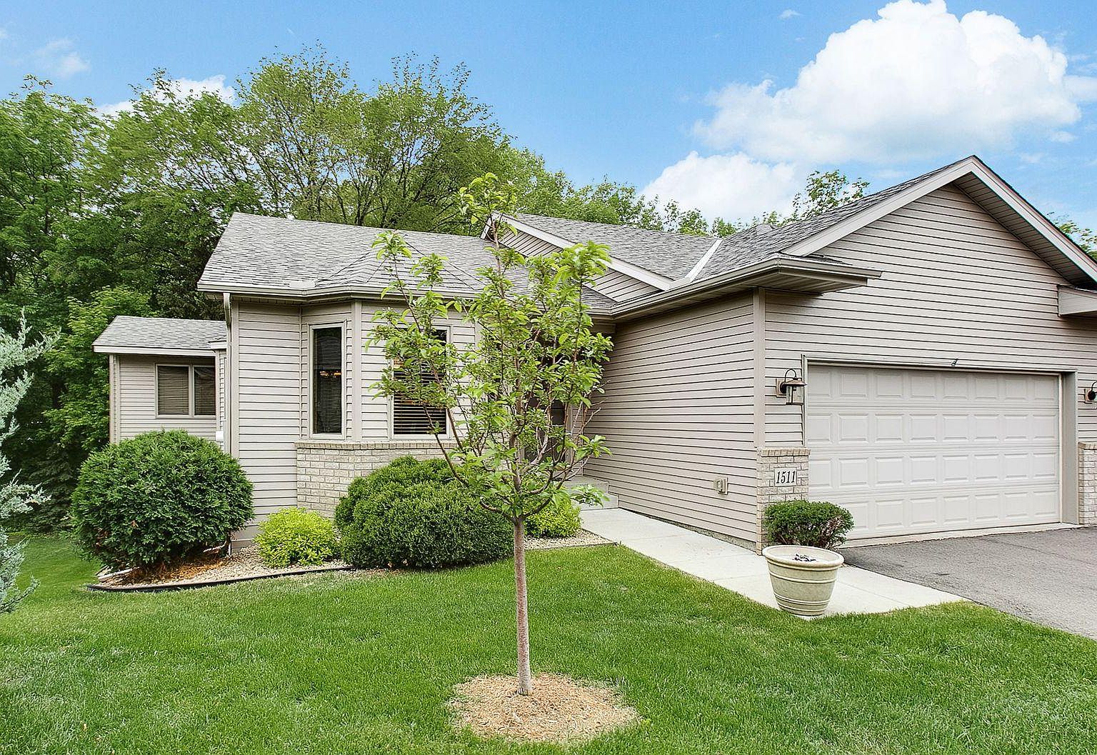 1511 Comstock Ln N, Plymouth, MN 55447 Zillow