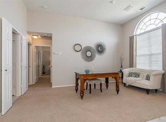 5th image of 3500 Edwards Dr