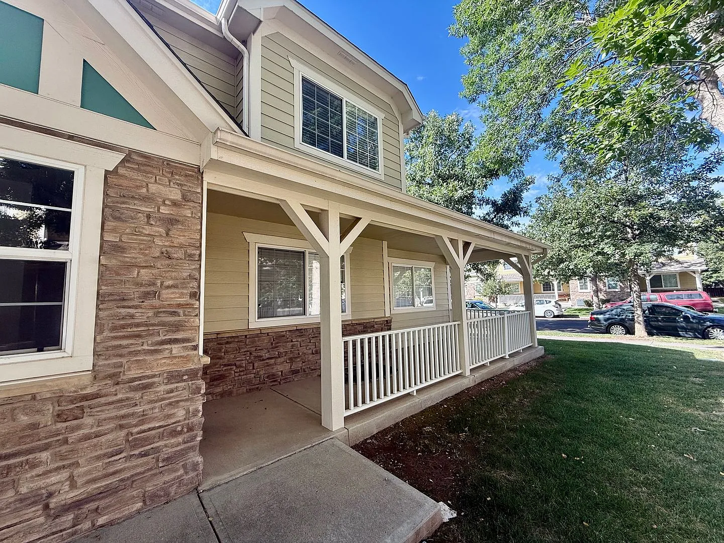 Prime Fort Collins Living: Modern 3-BR Townhome Near CSU & Trails Move-In Ready! — Photo 4