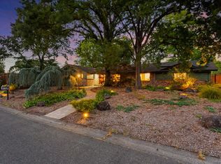 220 Country Club Dr, Santa Rosa, CA 95401