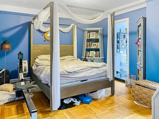 Rented by Rachel Realty | media 37