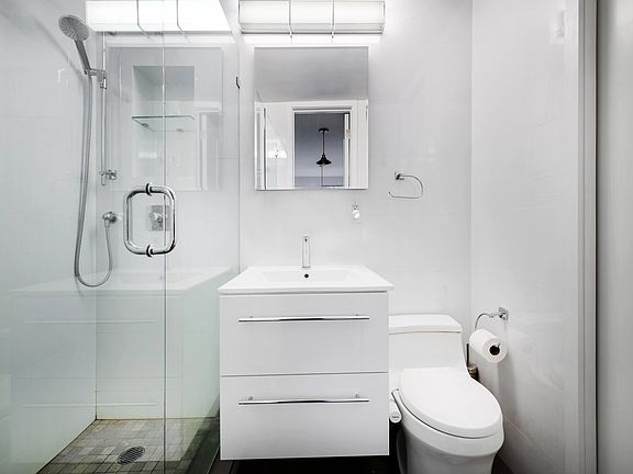 5th image of 345 E 81st St APT 8D