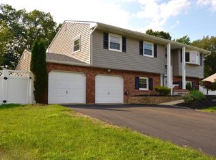 103 Newbury Rd, Howell, NJ 07731