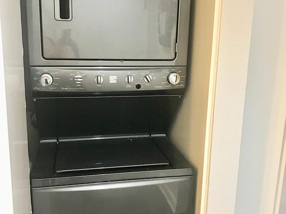 5th image of 2020 Camino De La Reina Unit 202