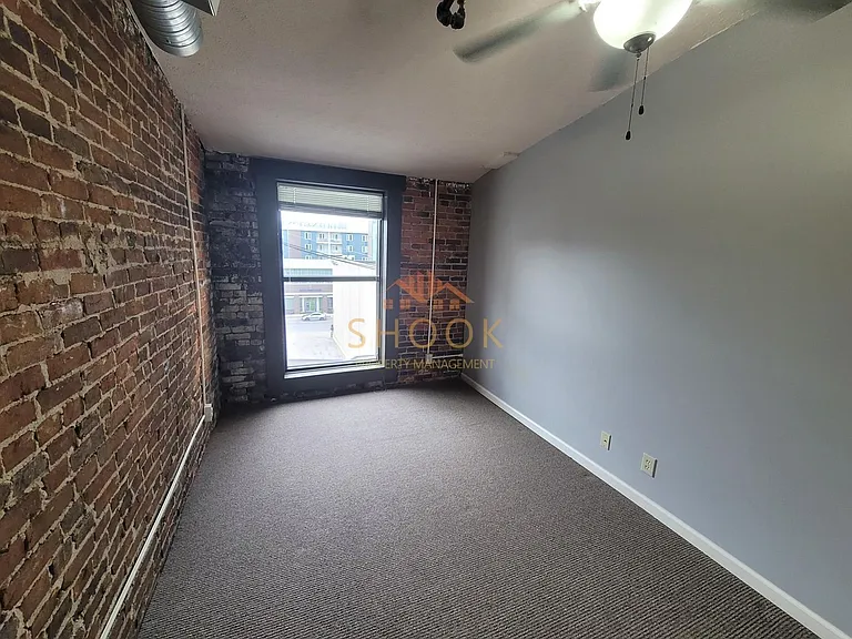 102 N 3rd Street — Photo 11