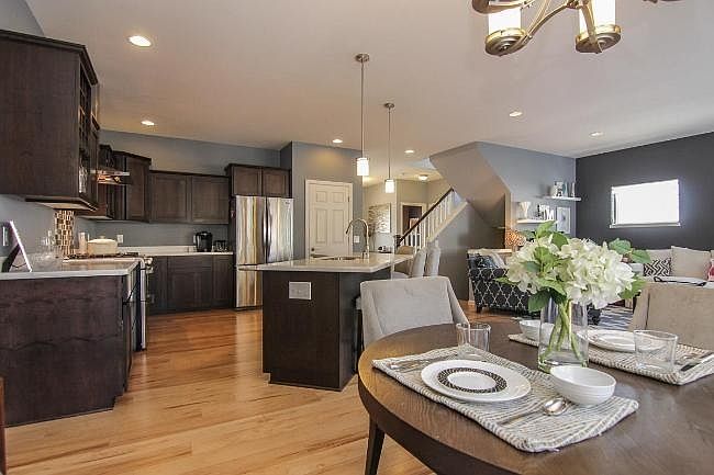 1st image of 9334 Ancient Oak Ln