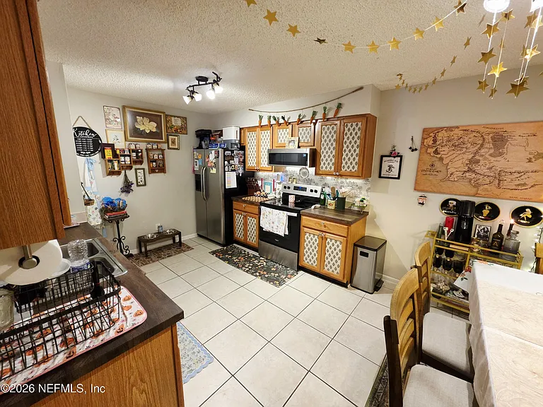 5671 Ellis Trace Dr — Photo 7