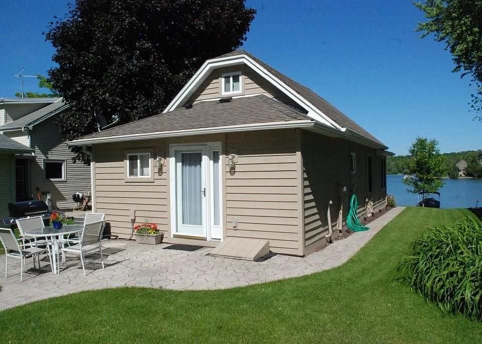 1st image of 5538 W Lake Dr