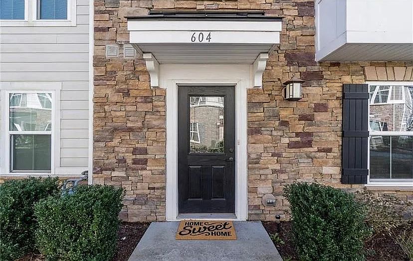 1st image of 604 Consolvo Pl #604