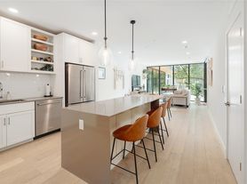 1600 S 1st St, Austin, TX