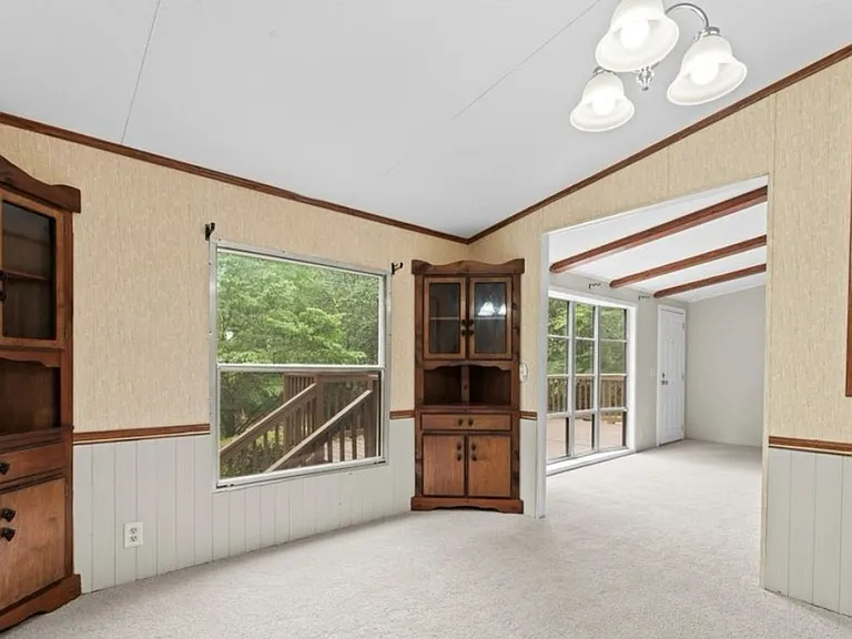1773 Baldwin Ln — Photo 6