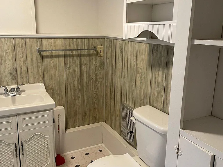 46 Barton St #1 — Photo 14