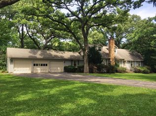 6310 Crystal Springs Rd, Bull Valley, IL 60012