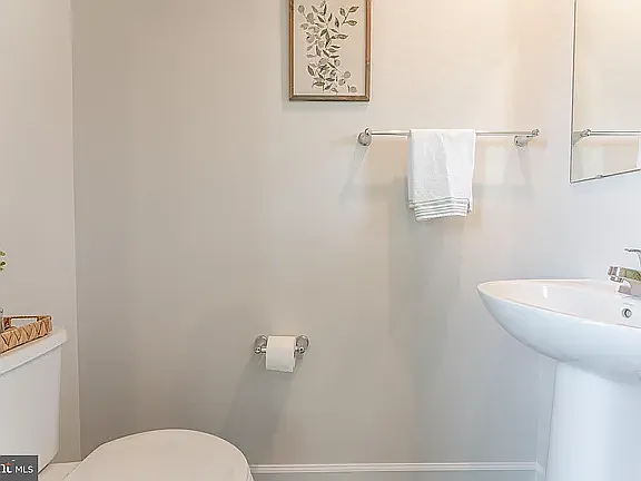 235 Hamilton Ln — Photo 27