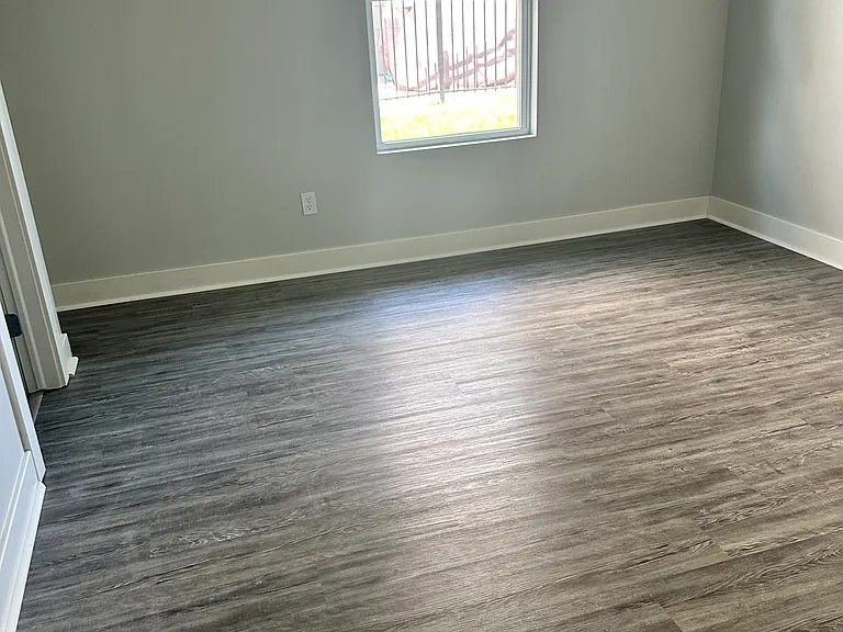 2218 E Meadow Hill St — Photo 6