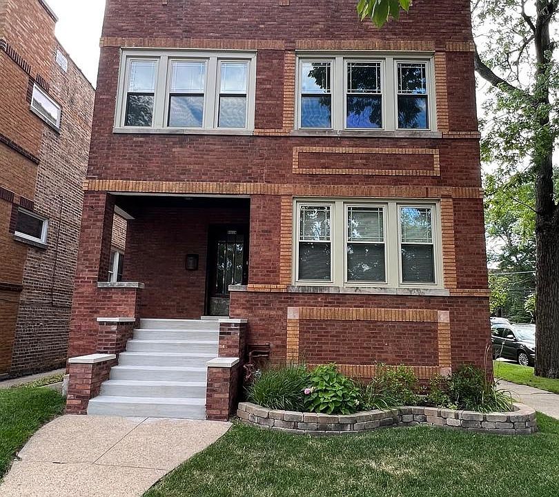 1st image of 6018 N Melvina Ave #1