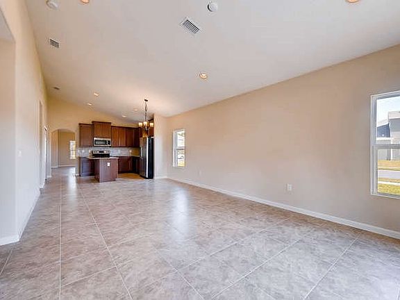 2nd image of 1717 Berkshire Cir