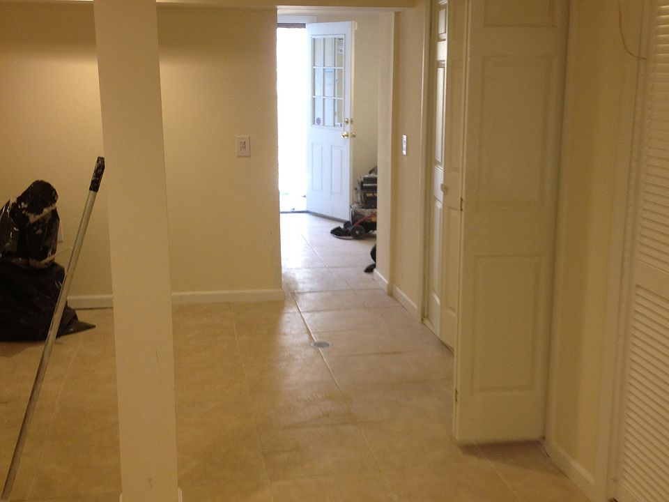1st image of 194 Lake Dr