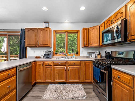 4th image of 7485 E Tucker Lake Ln