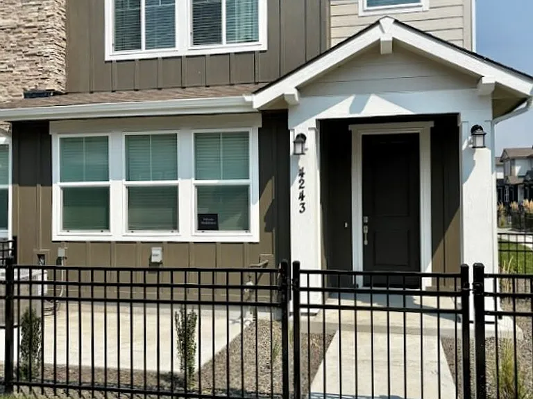 4243 W Flint Dr — Photo 3