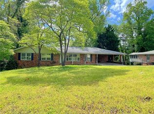 2580 Creekview Dr SW, Marietta, GA 30008