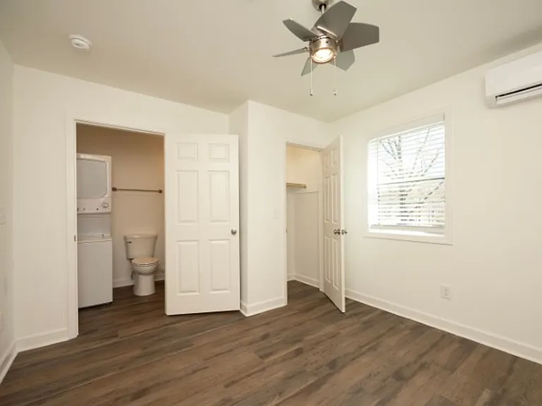 317 W Trinity Ave — Photo 9