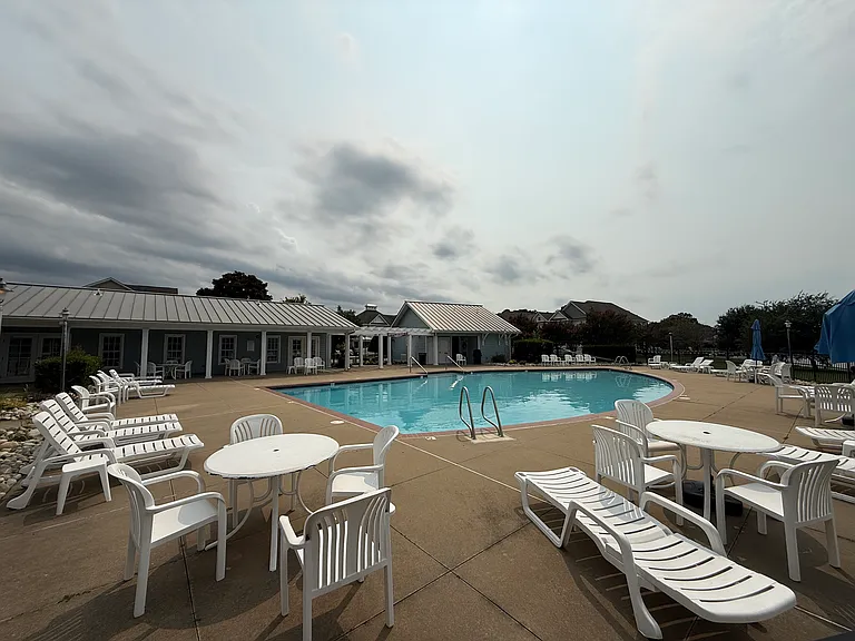 Community pool