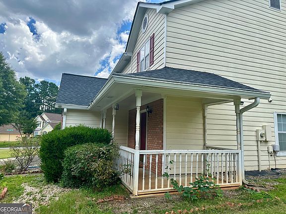 5th image of 665 Walnut Creek Dr NW