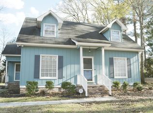 418 Chippenham Ln, Florence, SC 29501