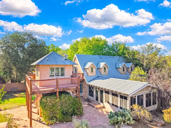 60 Desert Willow Rd, Corrales, NM 87048