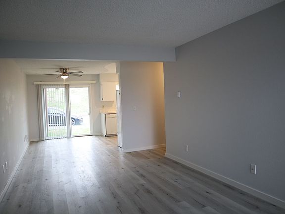 3rd image of 1909 E 6th St APT A