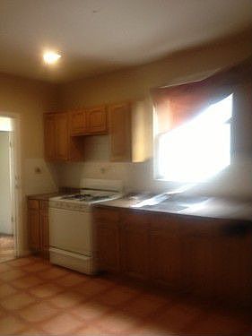 3rd image of 294 21st St Fl 1