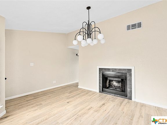 3rd image of 1801 Leisha Dr