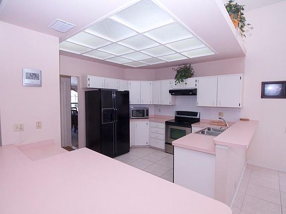 2nd image of 2558 Indigo Dr