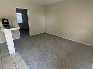 968 N Loma Vista Dr, Long Beach, CA 90813