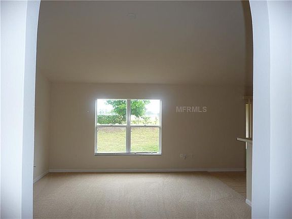 4th image of 1122 Imperial Eagle St