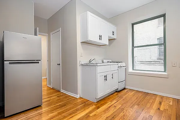 Rented by REAL New York | media 17