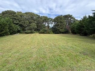 15 Roger's Way, Oak Bluffs, MA 02557